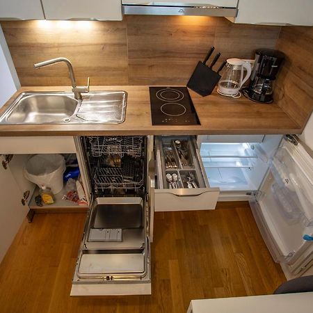 Modern Innsbruck Apartment I Free Parking ภายนอก รูปภาพ