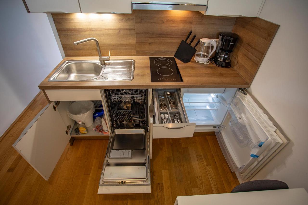 Modern Innsbruck Apartment I Free Parking ภายนอก รูปภาพ